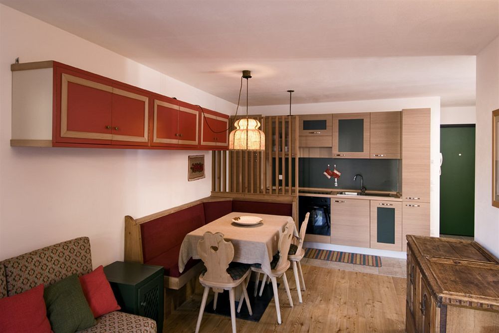 Aparthotel Residenza Bagni & Miramonti à Cavalese Extérieur photo